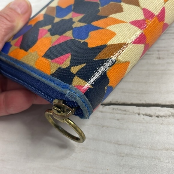 Fossil Multi-color Graphic Starburst Coated PVC Zip Around Wallet - Picture 3 of 9